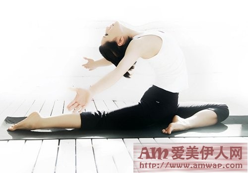 局部减肥瑜伽 击退身体顽固脂肪