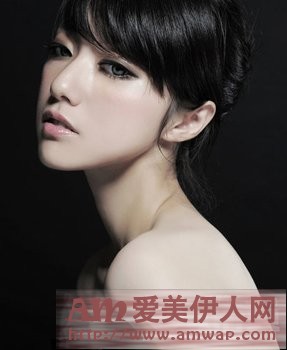 魅力颈美人 5步按摩修成术 