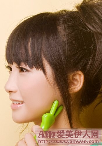 胖脸紧缩按摩术 速变小脸蛋