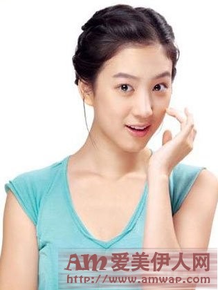 丑态百出 英美流行脸瑜伽