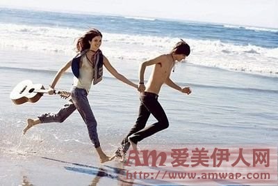 结婚前几天他在歌厅叫小姐