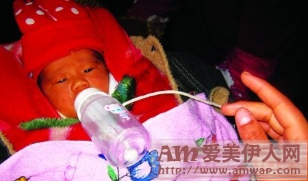 这对网恋情人好荒唐2500元卖出生6天亲生儿
