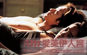 终于勾引老婆尝试了野外性爱