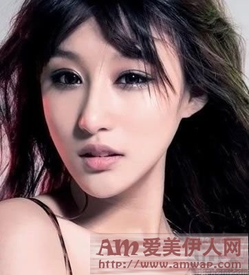 婆婆爱趴门缝偷窥我们性生活