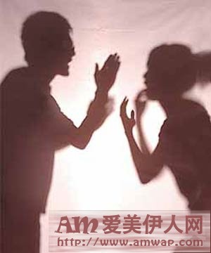 热恋情侣“吵架”问题完全解读