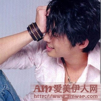 狮子座男生