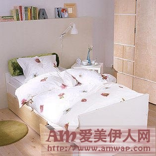 都市单身男女的蜗居