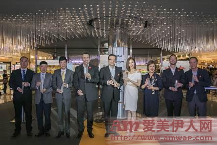 逆转时光 凝注肌颜 ——伊丽莎白雅顿PREVAGE铂粹御肤肌活露隆重上市