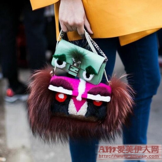 谁说包包“越大越好”？